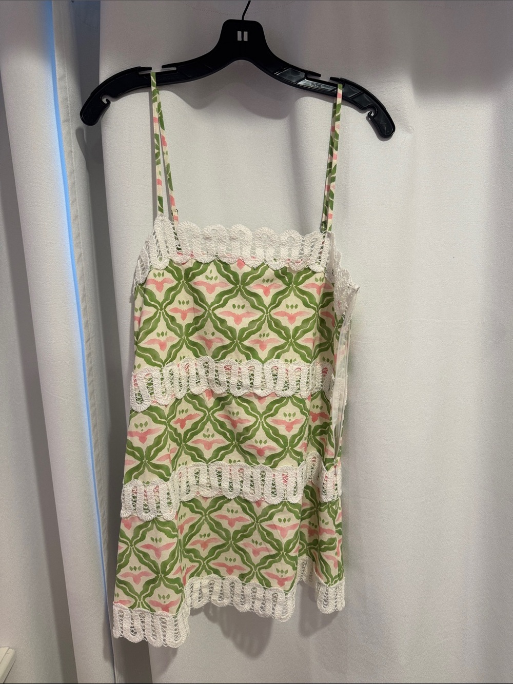 Coco Lilys Lace-Trim Floral Print Mini Dress in Green and Pink